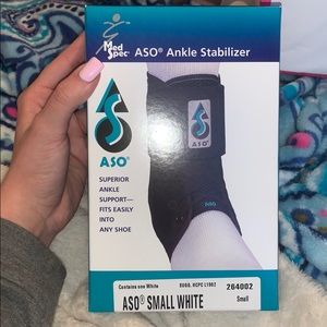 UNOPENED ASO Ankle Brace